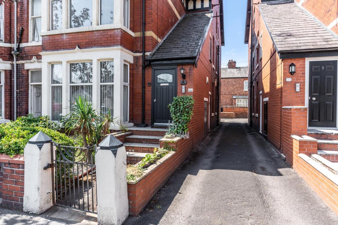 St David'S - Stylish 2 Bed Apartment, Free Parking, Close To Beach Lytham St Annes Buitenkant foto