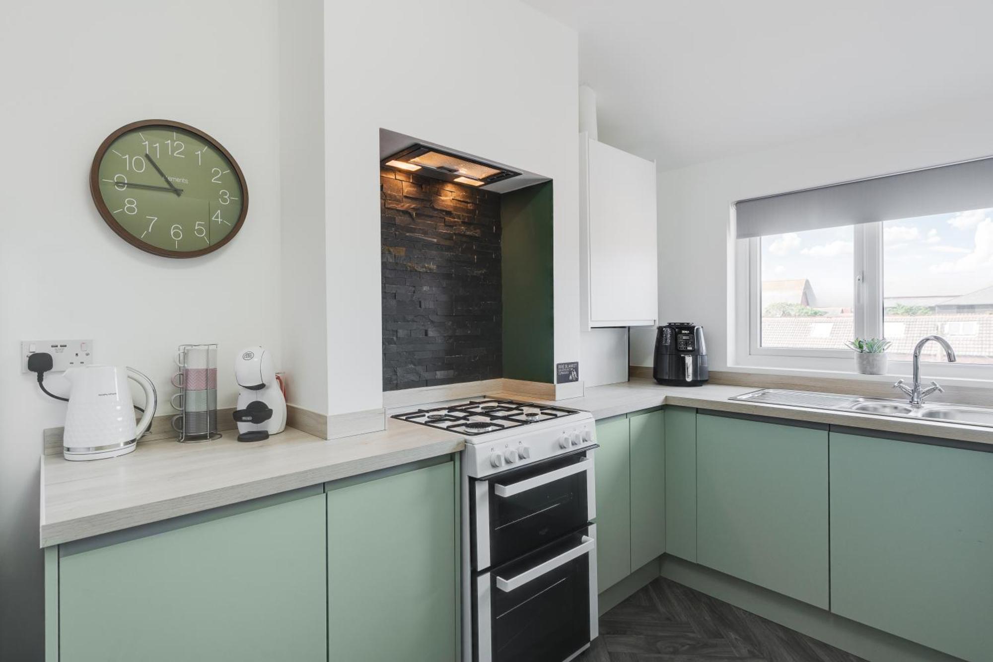 St David'S - Stylish 2 Bed Apartment, Free Parking, Close To Beach Lytham St Annes Buitenkant foto